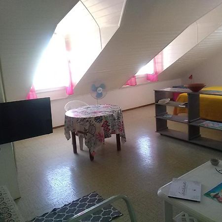 Studio 2-Eme Etage Coeur De Saint-Francois 외부 사진