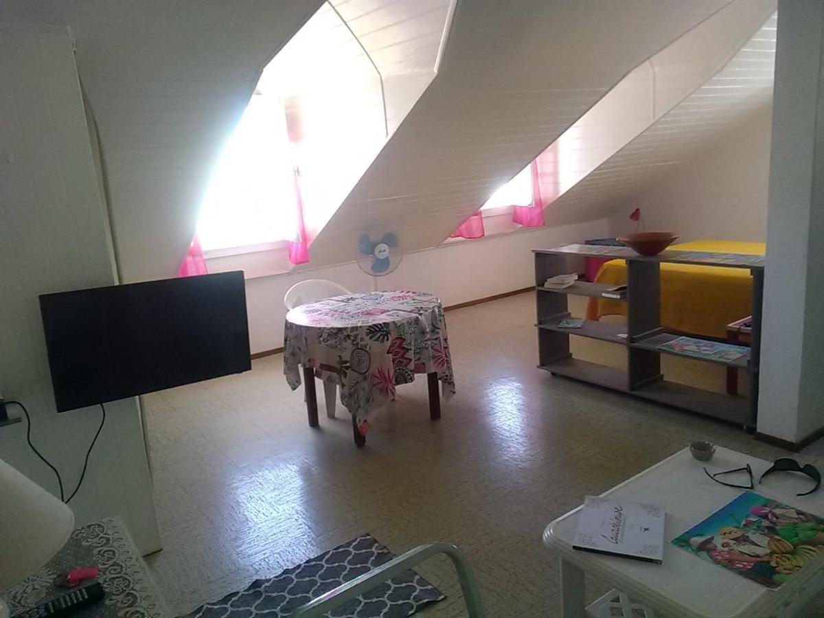 Studio 2-Eme Etage Coeur De Saint-Francois 외부 사진